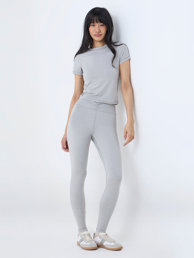 Studiofit Nuoflexx Light Grey Solid T-Shirt