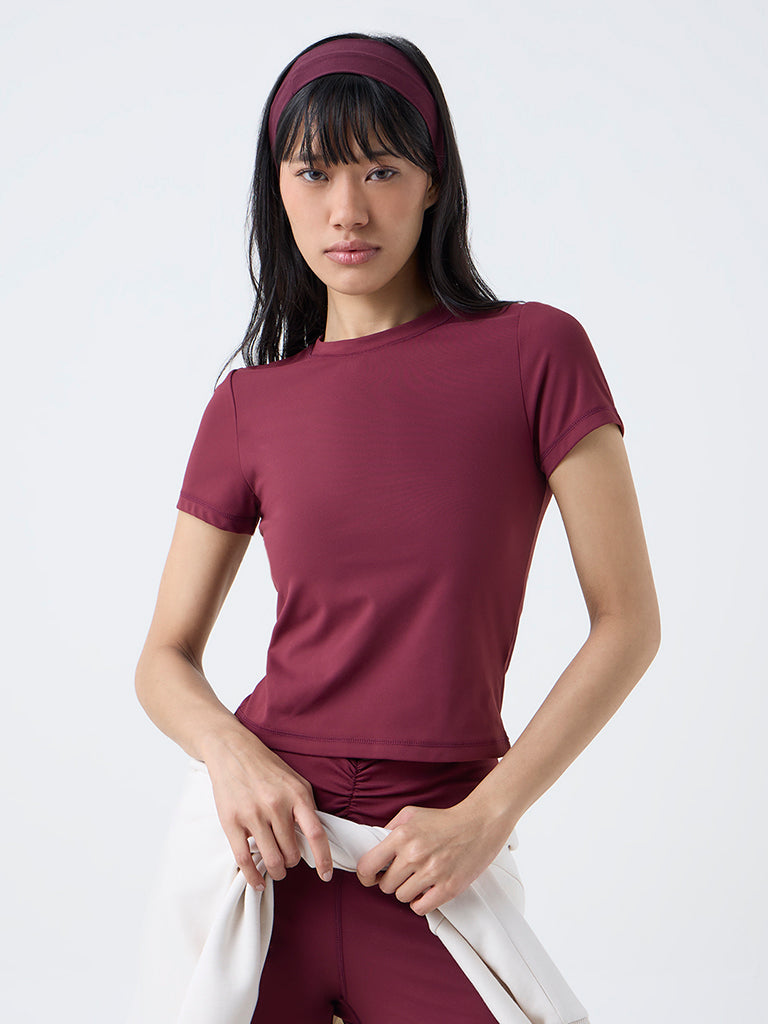 Studiofit Nuoflexx Burgundy Solid T-Shirt