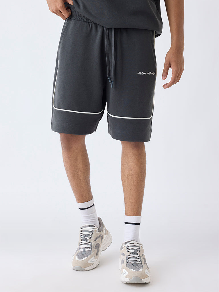 Studiofit Charcoal Text Pattern Relaxed-Fit Mid-Rise Cotton-Blend Shorts - Image 3