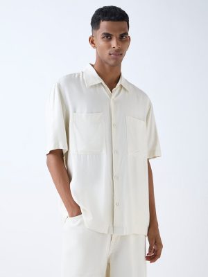 Nuon Off-White Solid Relaxed-Fit Shirt