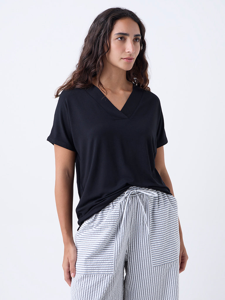 Wunderlove Black Solid Top - Image 2