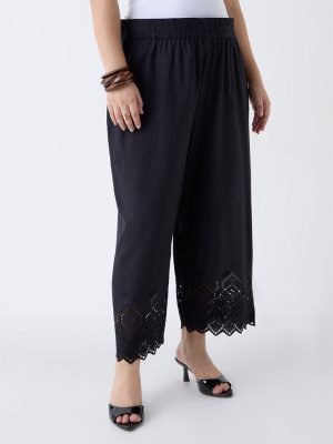 Diza Black Schiffli Detailed Cotton Pants
