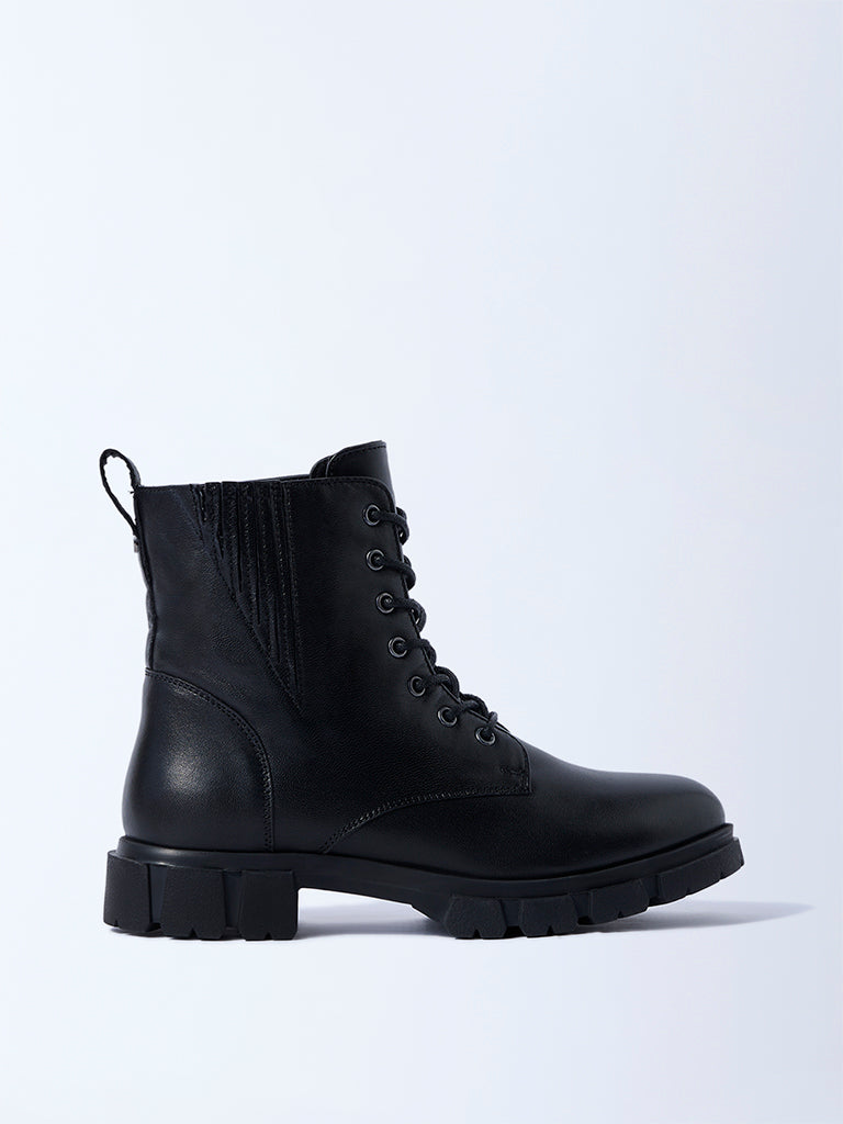 LUNA BLU Black Lace-Up Leather Boots