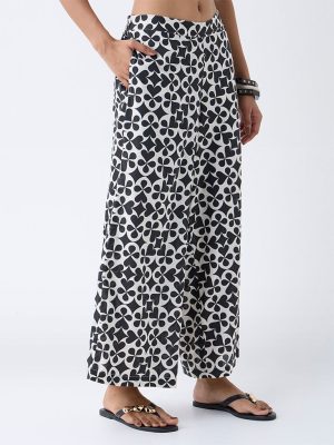 Utsa Black Printed High-Rise Pants