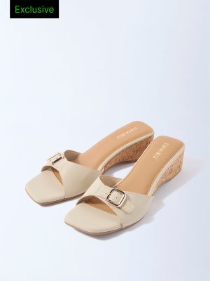 LUNA BLU Ivory Buckle-Detailed Wedge-Heel Sandals - Exclusive