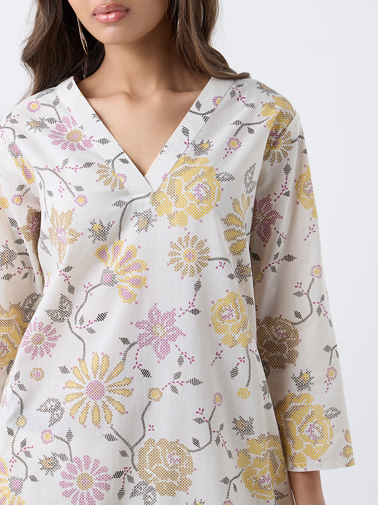 Utsa Off-White Floral Printed Cotton Straight Kurta - Image 3