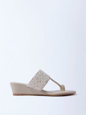 LUNA BLU Ivory Pearlescent Kolhapuri Wedge Sandals