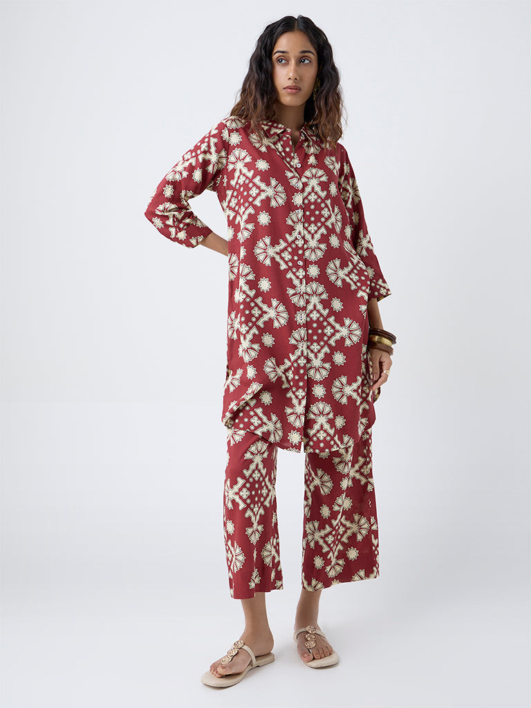 Utsa Red Geometric Printed A-Line Kurta - Image 2