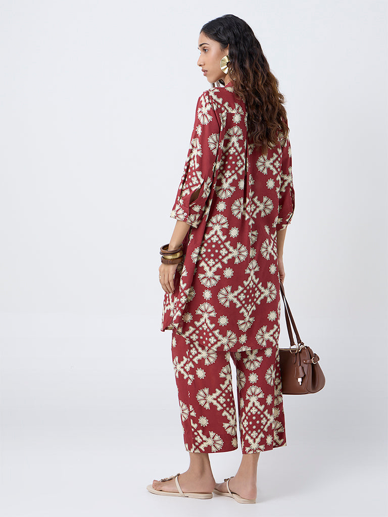 Utsa Red Geometric Printed A-Line Kurta - Image 4
