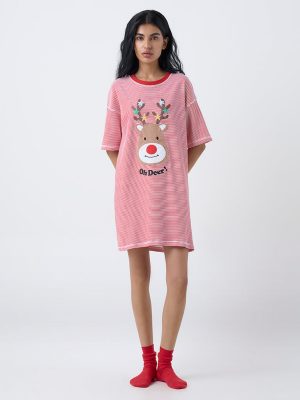 Superstar Red Reindeer-Themed Cotton T-Shirt Dress