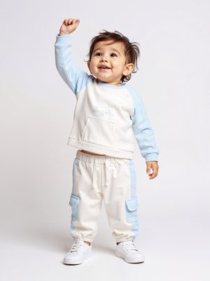 HOP Baby Off-White Printed Cotton T-Shirt and Joggers Set